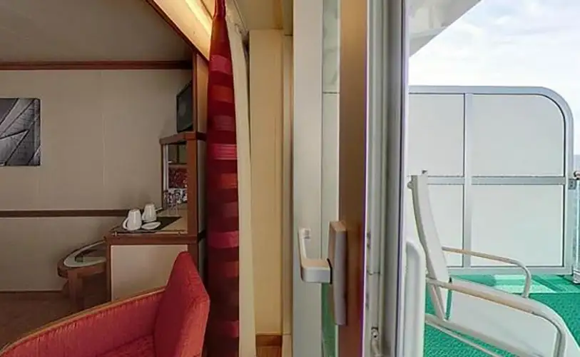 B Balcony Cabin